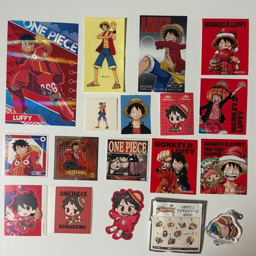 [BUNJANG] One Piece Luffy Sticker and Keychain Set / 원피스 루피 스티커 및 키링 굿즈 공식 비공식 세트 판매