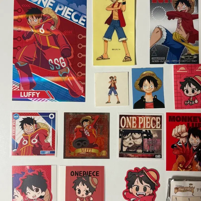 [BUNJANG] One Piece Luffy Sticker and Keychain Set / 원피스 루피 스티커 및 키링 굿즈 공식 비공식 세트 판매