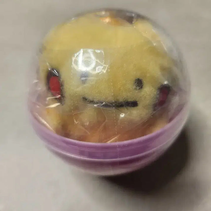 [BUNJANG] Pokemon Metamon Transforming Pikachu Gacha Mascot Collection / 메타몽 변신하는중 피카츄 가챠 마스코트 컬렉션