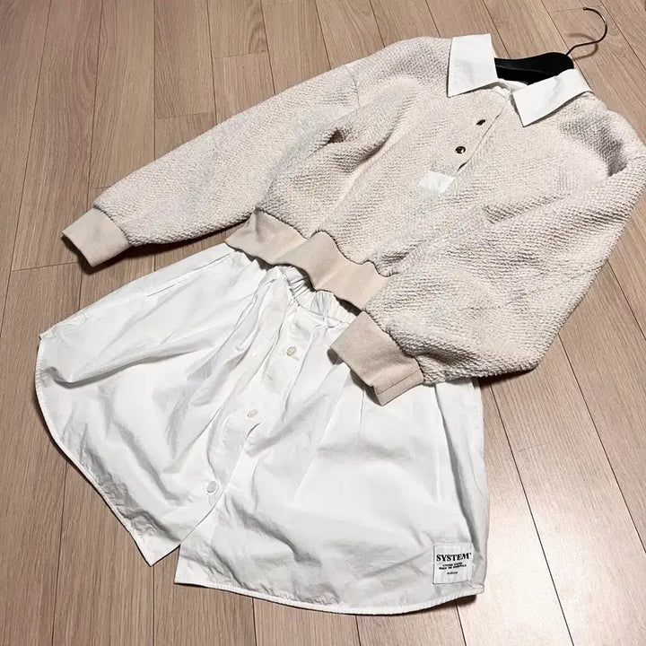 [BUNJANG] SYSTEM Layered Shirt Mix-Woven Sweatshirt / 23년 한섬 시스템 SYSTEM 셔츠 레이어드 탑 바스락배색 부클맨투맨