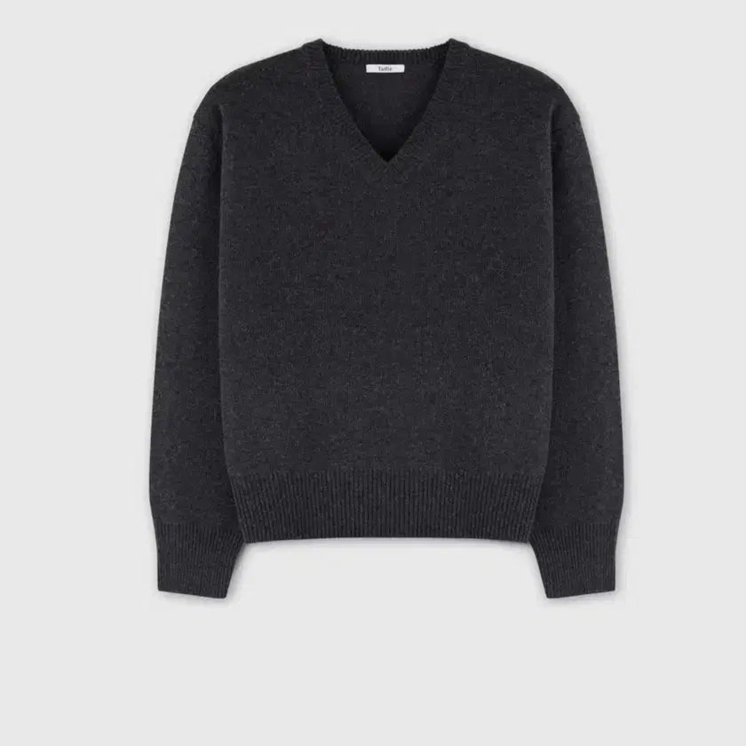 [BUNJANG] Taille V-Neck Knit Charcoal Size 2 / Taille 타일레 브이넥 니트 차콜 2사이즈