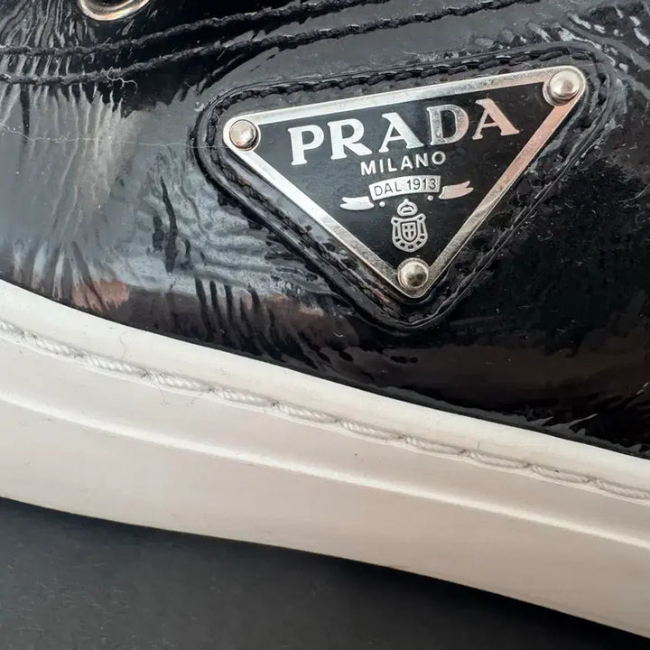 [BUNJANG] Prada Patent Leather Sneakers / 프라다 나플락 스니커즈