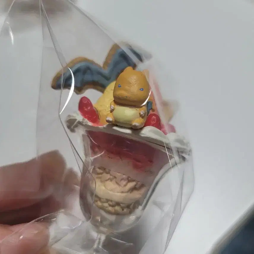 [SOLD OUT] 리자몽 포켓몬 디저트플레이트 리멘트 피규어