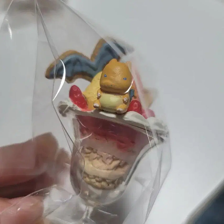 [SOLD OUT] 리자몽 포켓몬 디저트플레이트 리멘트 피규어