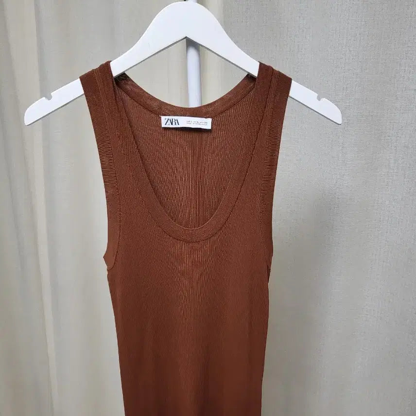 [BUNJANG] Zara Brown Ribbed U-Neck Sleeveless Top (L) / [무배] 자라 브라운 골지 U넥 슬리브리스 탑 L