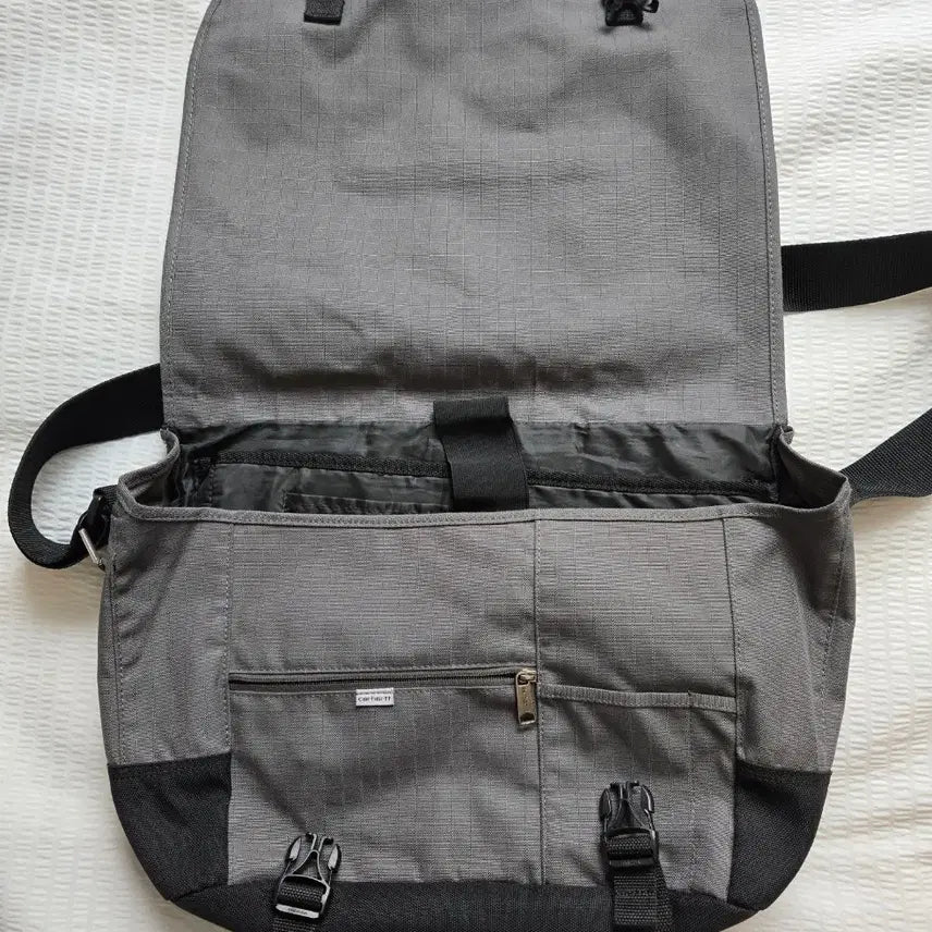 [BUNJANG] Carhartt D89 Ripstop Messenger Bag / 칼하트 D89 메신저 백.
