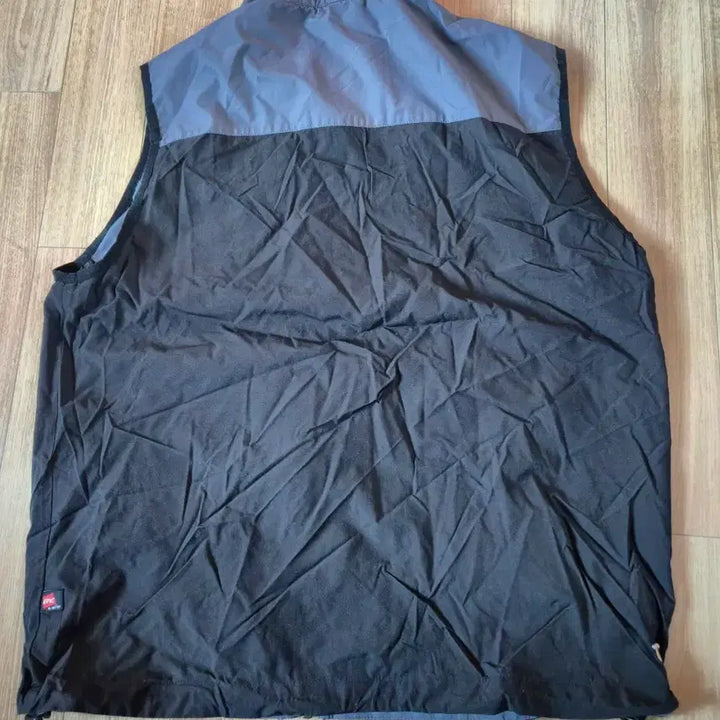 [BUNJANG] Columbia Windbreaker Vest Gray/Black / 컬럼비아 바람막이 조끼 그레이/블랙