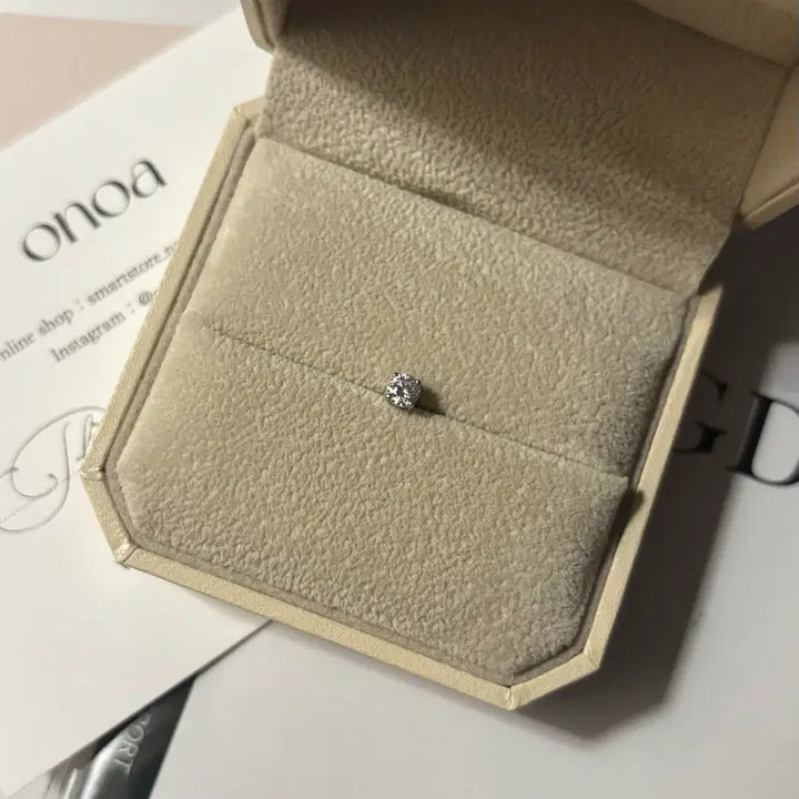[BUNJANG] Onoa Lab Diamond 14K White Gold Piercing / 오노아 랩다이아 2부 4발 14k 화이트 골드 피어싱 팝니다!