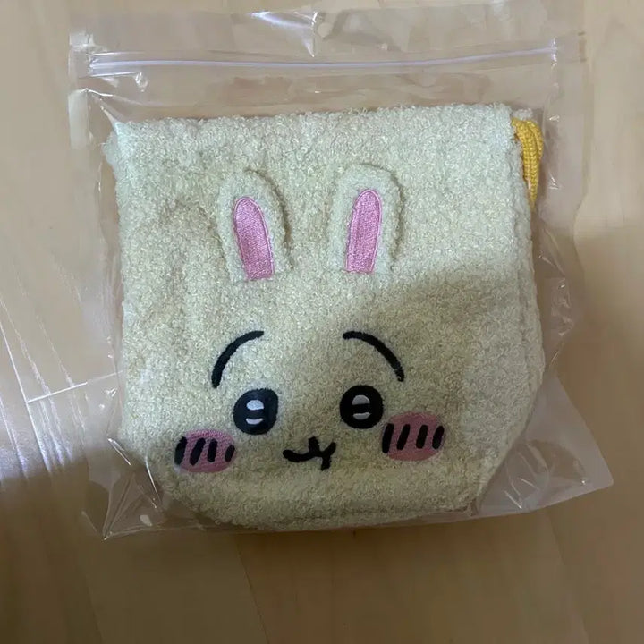 [BUNJANG] Chiikawa Usagi Face Pouch / 우사기 얼굴 파우치 치이카와