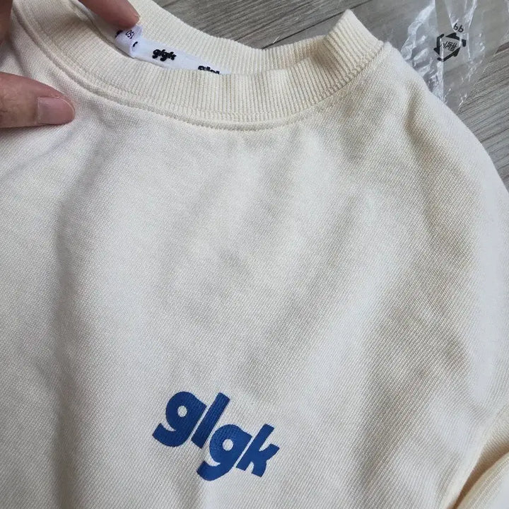 [BUNJANG] GLGK Kids Beige Track Pants Size 150 / glgk   150사이즈