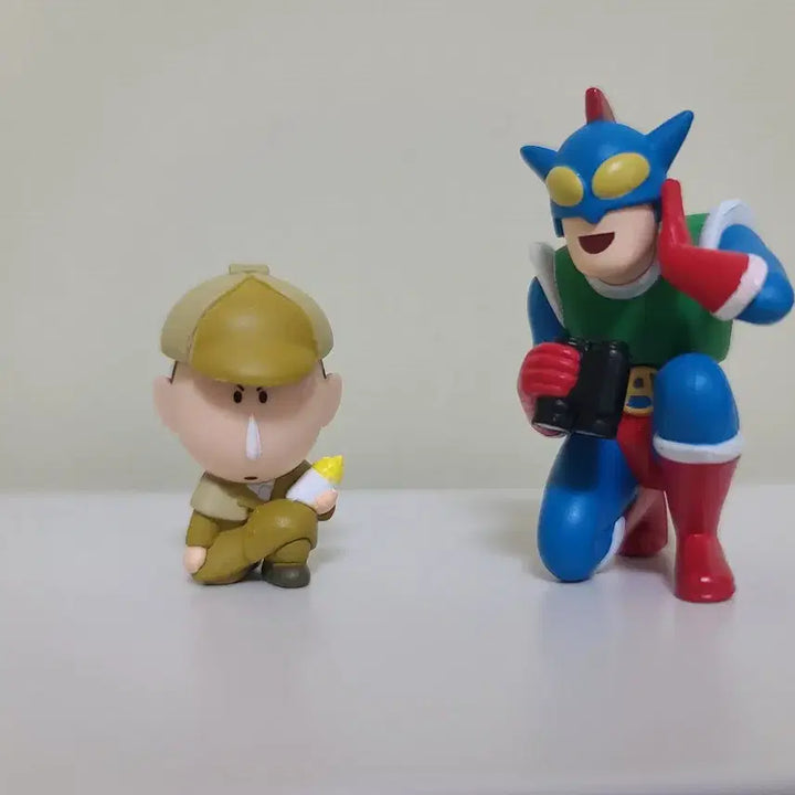 [BUNJANG] Crayon Shin-chan Detective Gacha 2 Types / 짱구 탐정 가챠 2종 팝니다.