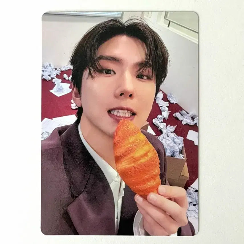 [BUNJANG] Monsta X Kihyun Unfold Croissant Photocard / 몬스타엑스 기현 언폴드 크로와상 양도합니다