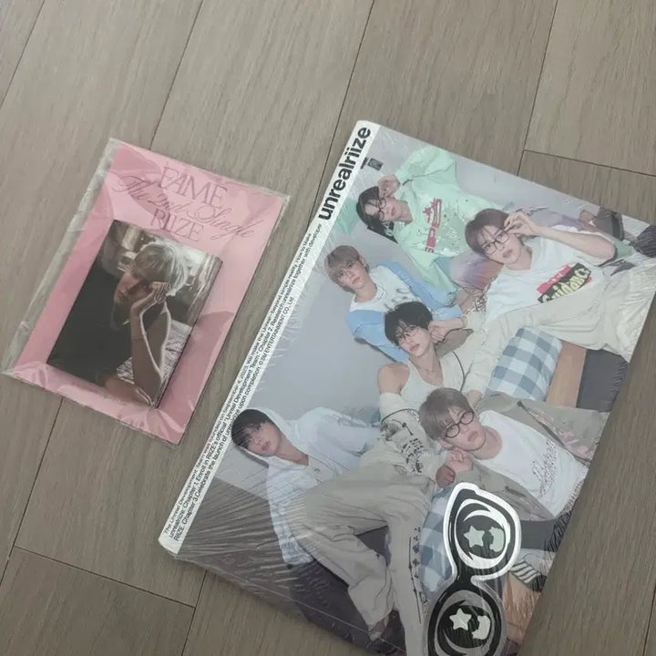 [BUNJANG] RIIZE Eunseok MD Sealed Mini Photobook &amp; Photo Magnet Set / 라이즈 은석 엠디 미개봉 원가양도