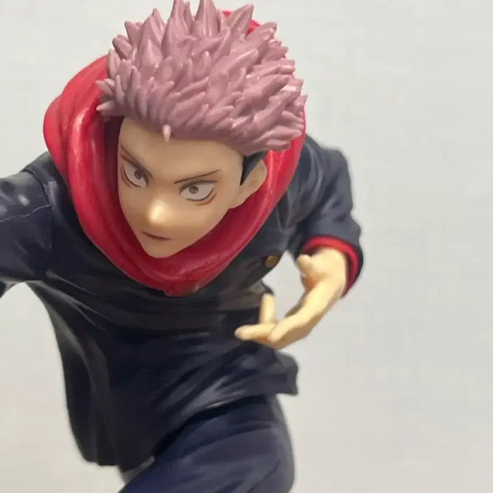 [BUNJANG] Jujutsu Kaisen Yuji Itadori Black Flash Figure / 박스 있) 주술회전 전력조형 이타도리 유지 흑섬 피규어