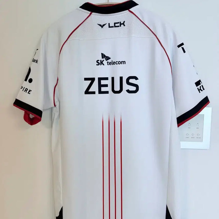 [BUNJANG] T1 2024 Worlds Zeus Jersey - Size S / 2024 T1 월즈 제우스 유니폼