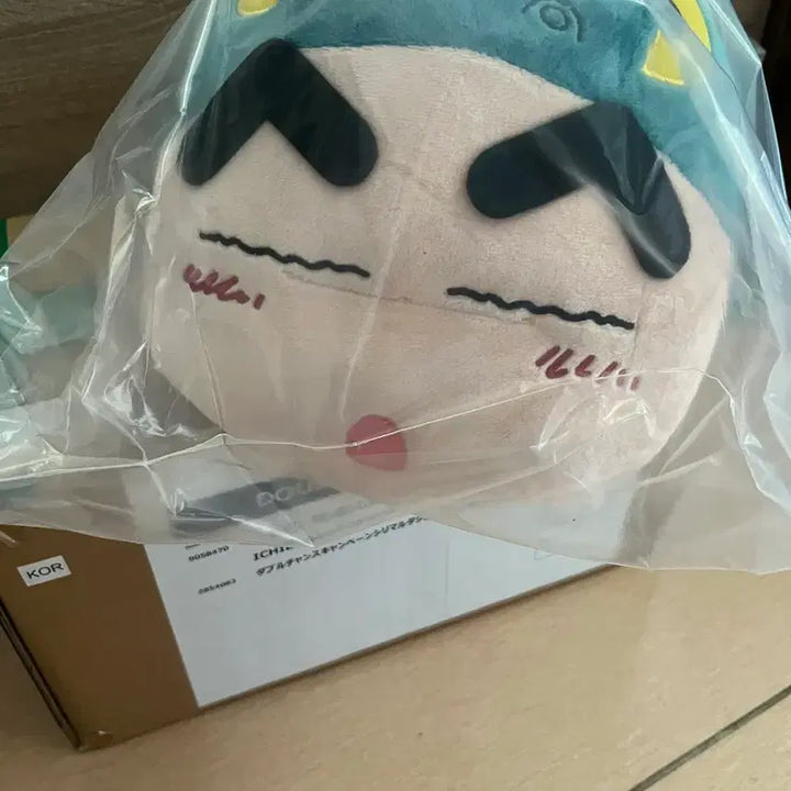 [BUNJANG] Crayon Shin-chan Butt Monster Plush Doll / 짱구는 못말려 엉덩이 괴수 인형