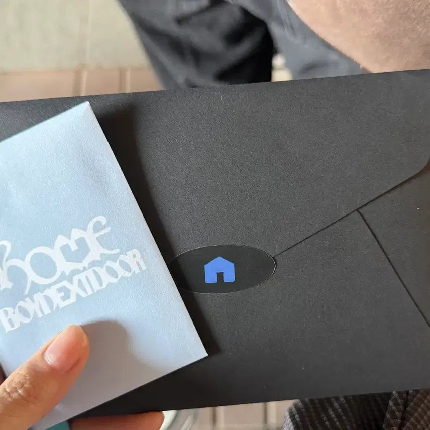 [BUNJANG] BOYNEXTDOOR Music Bank Unsealed Postcard + Photocard Bundle Set / 보이넥스트도어 공방 역조공 미개봉 엽서 + 포토카드 일괄