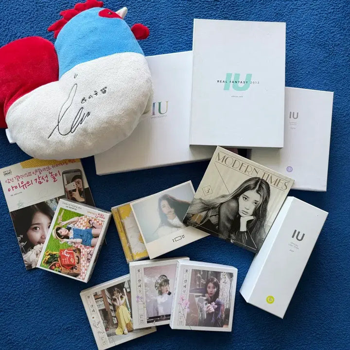 [SOLD OUT] 아이유 cd 굿즈 일괄