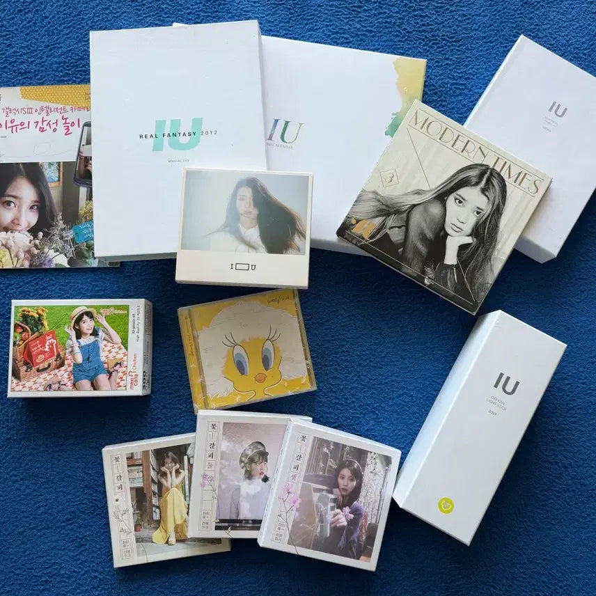 [SOLD OUT] 아이유 cd 굿즈 일괄