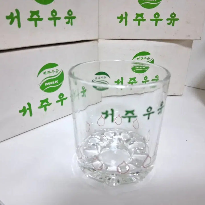 [SOLD OUT] 빈티지 서주우유 유리컵 2p( 작은 종이박스1개)