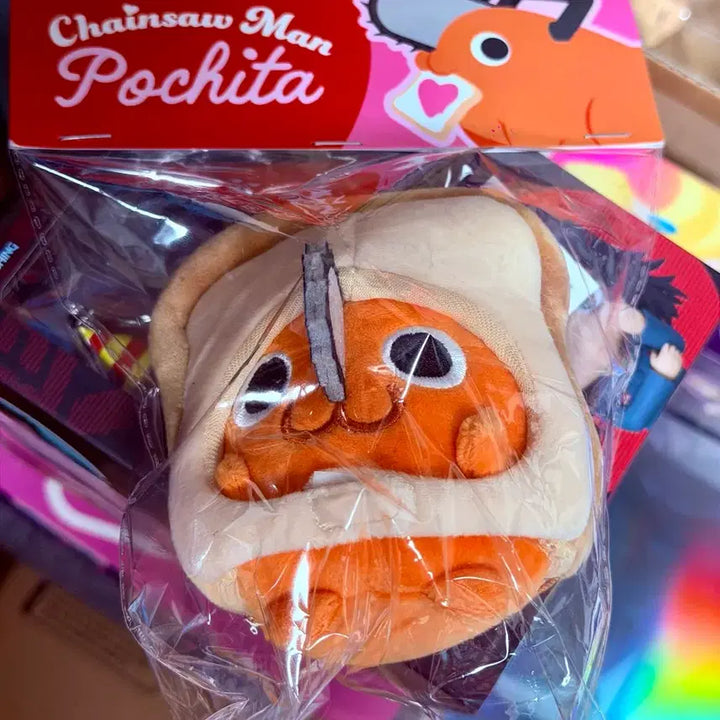 [BUNJANG] Chainsaw Man Pop-up Limited Edition Square Can Badge &amp; Pochita Bread Keychain &amp; Pochita Marker Set / 체인소맨 팝업 사각 캔뱃지&amp; 포치타 식빵 키링&amp; 포치타 메지루시