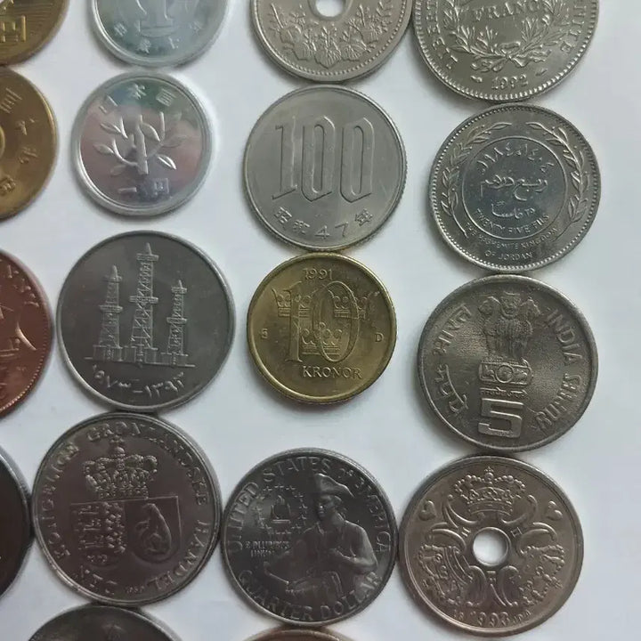 [BUNJANG] World Unused Coin Bundle (30 pcs) / 세계 미사용 주화 30개 일괄