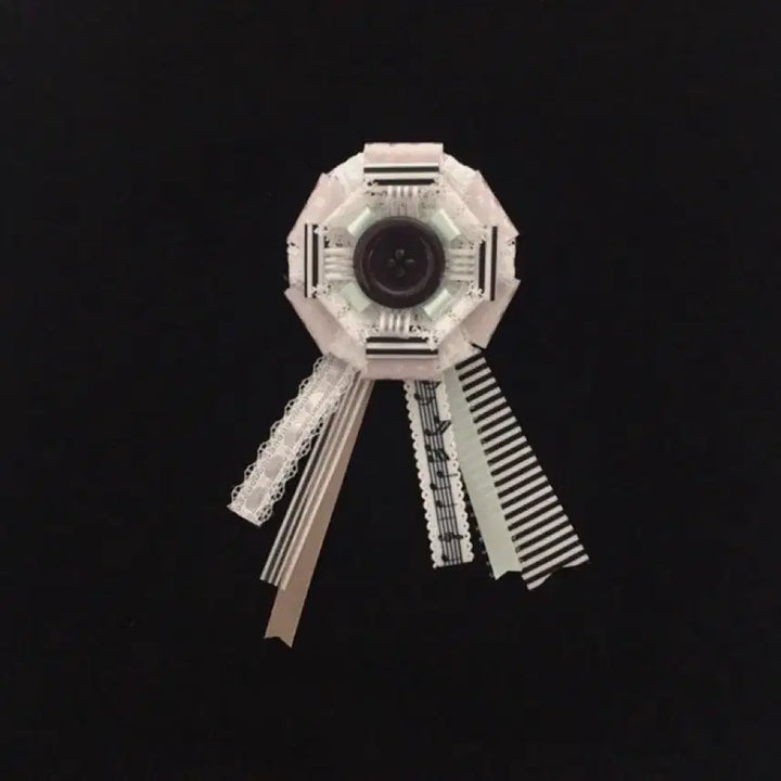[BUNJANG] Handmade Rosette Brooch / 너만의 연주회 로제트
