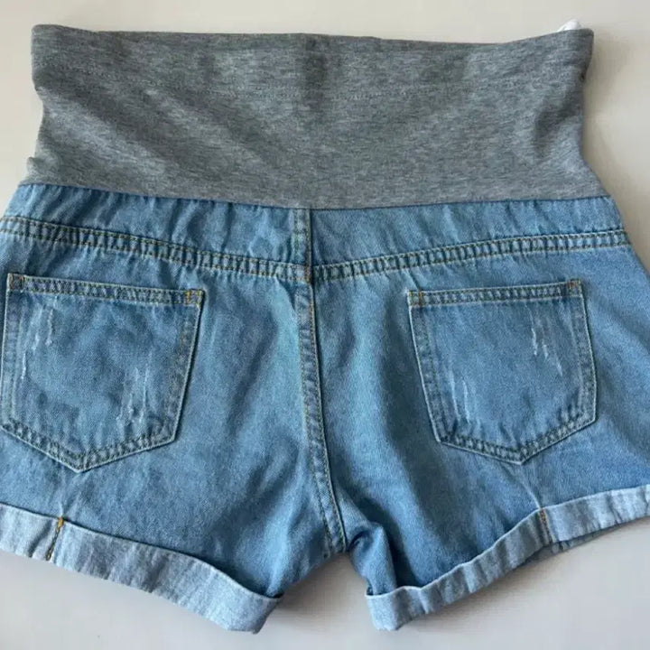 [BUNJANG] Maternity Denim Hot Pants (Size L) / 임부복 데님 핫팬츠 L 상태 좋음