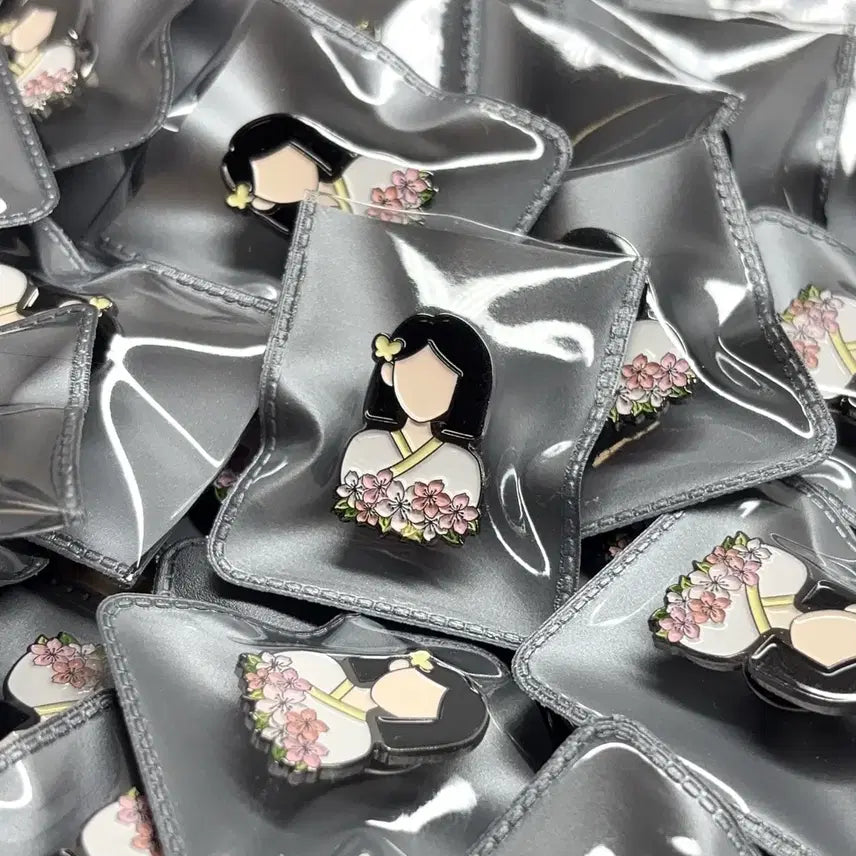 [BUNJANG] Comfort Women Awareness Support Badge &amp; Gifticon Raffle Event / 자체 제작 &