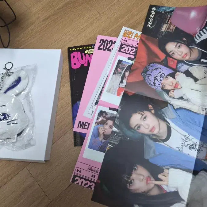 [BUNJANG] NewJeans Bunnies Fanclub 2023 Kit / 뉴진스 Bunnies 팬클럽 2023 키트