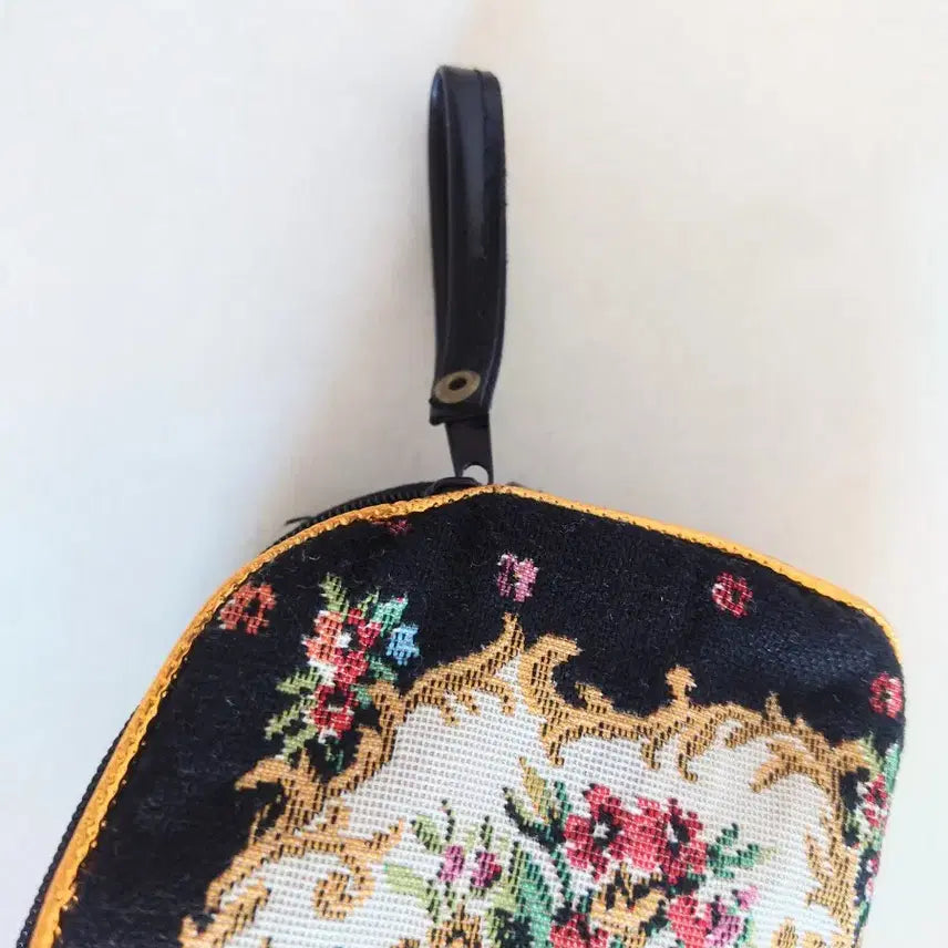[BUNJANG] Tapestry Pouch / 테피스트리 파우치
