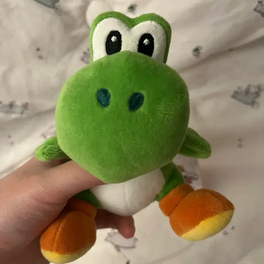 [BUNJANG] Mario Yoshi Universal Studios Japan Nintendo World Plush Keychain / 마리오 요시 닌텐도 월드 유니버셜 스튜디오 인형 키링