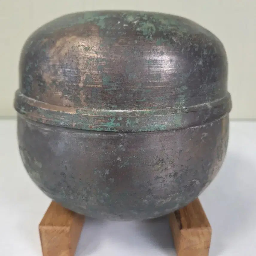 [BUNJANG] Goryeo Dynasty Bronze Container / 근대사 골동품 수집 희귀 자료 고려시대 청동합