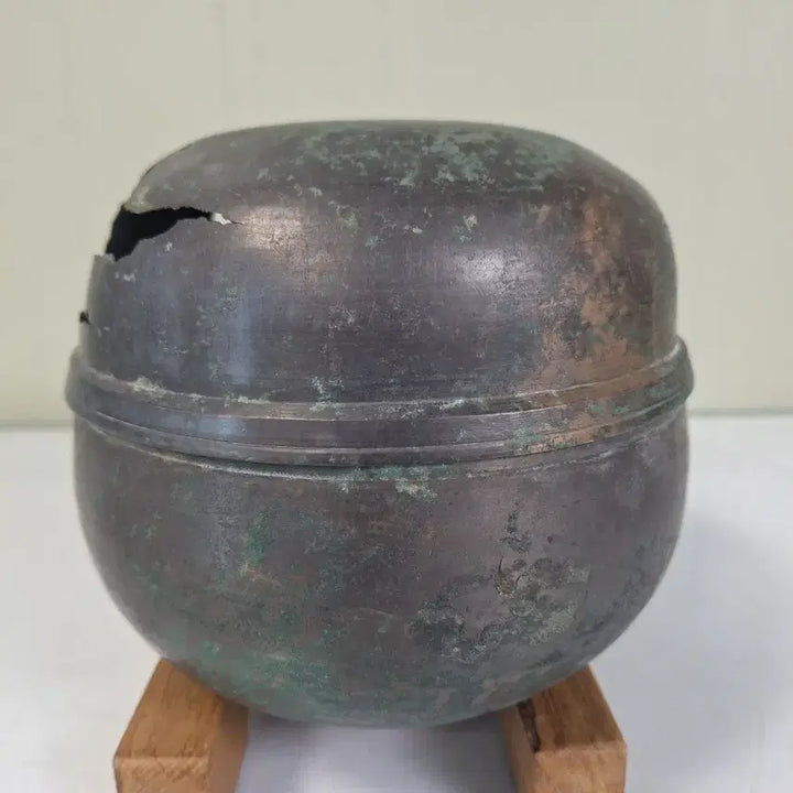 [BUNJANG] Goryeo Dynasty Bronze Container / 근대사 골동품 수집 희귀 자료 고려시대 청동합