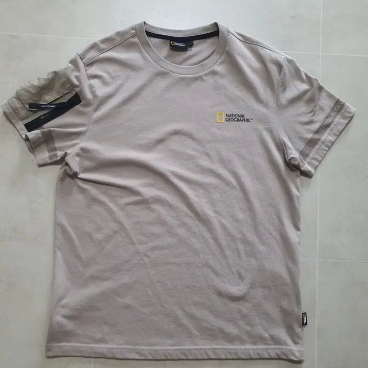[BUNJANG] National Geographic T-Shirt / 내셔널지오그래픽 (100)반팔 맨투맨