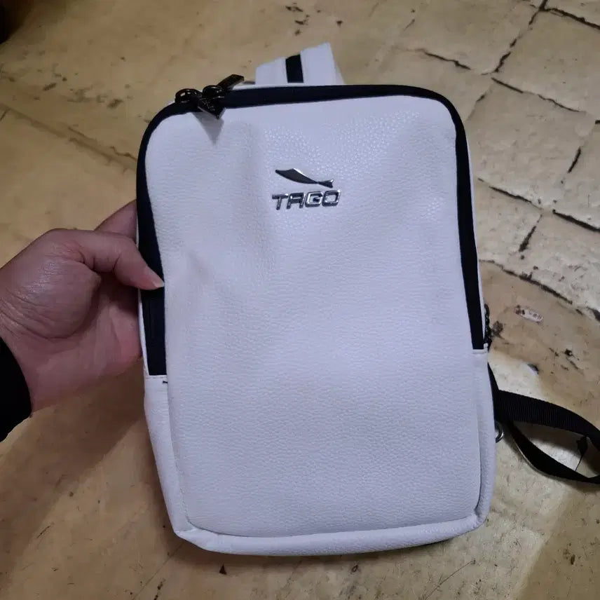 [BUNJANG] Tago TSB-113 Sling Bag/Backpack / 타고 TSB-113 슬링백/배낭 가방
