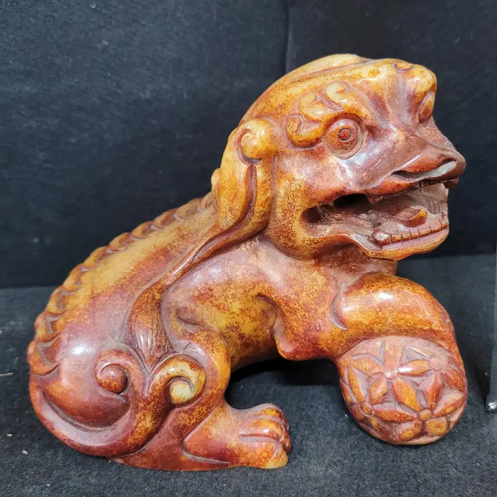 [BUNJANG] Huazhenyu Stone Lion Statue - Symbol of Authority and Glory / (수원만물)권위와 영광을 상징하는 통옥 화전옥 사자상