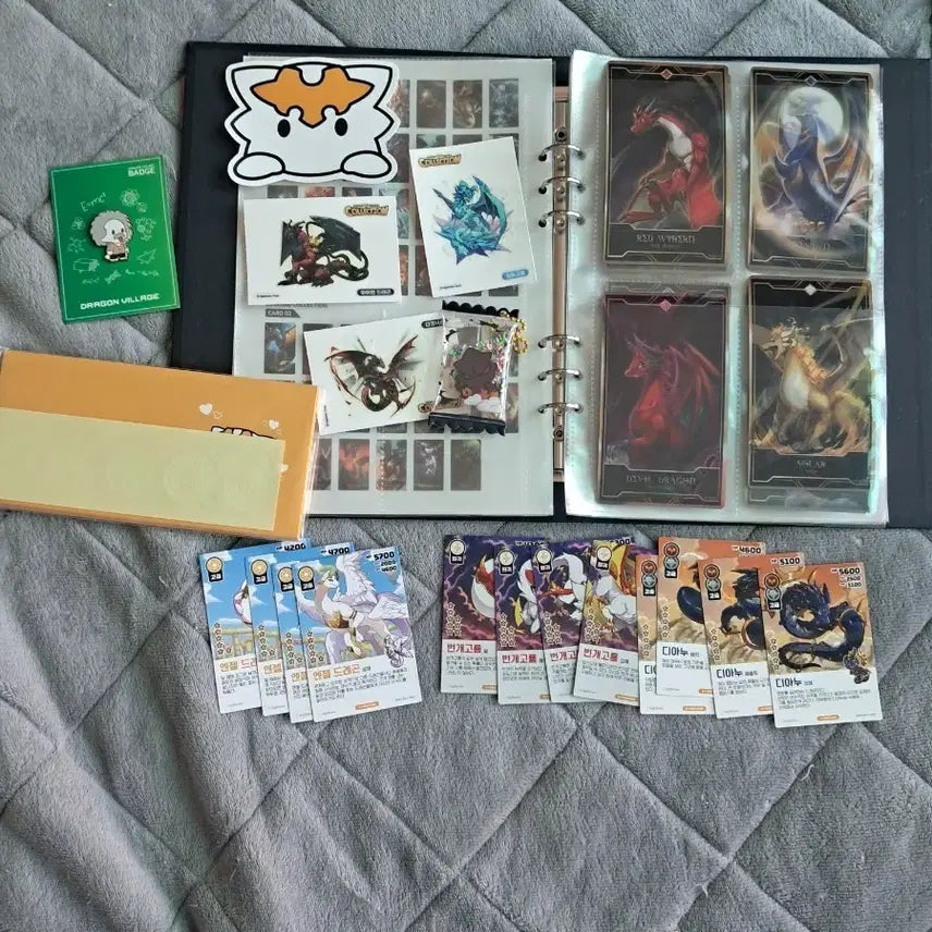 [BUNJANG] Devildom Collectibles Badge, Card, Stationery Set / 드빌컬 굿즈 팝니다 뱃지 카드 편지지