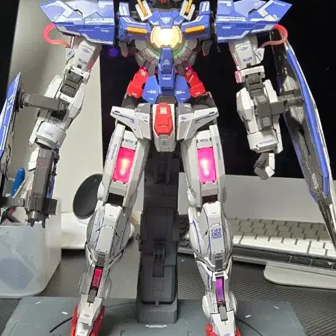 [BUNJANG] Perfect Grade Gundam Exia Assembly LED Decal Completed Model / PG 건담 엑시아 조립품 LED  데칼 완성품