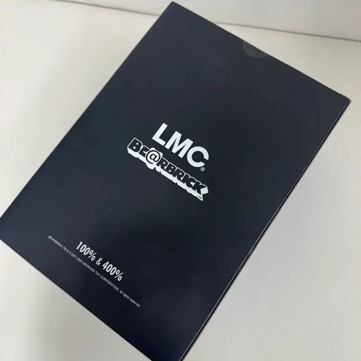[BUNJANG] Bearbrick x LMC Collaboration 400% &amp; 100% Set / 베어브릭 LMC 콜라보 400% 100%