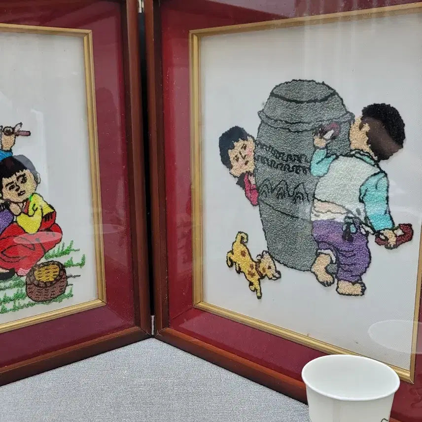 [BUNJANG] Traditional Embroidered Art (Set of 2) / 전통 자수 그림 2점