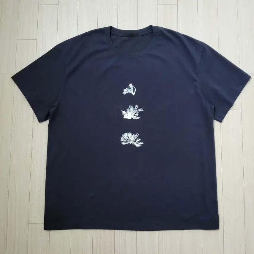 [BUNJANG] Dive In Graphic T-Shirt Navy Size 2 / 다이브인 그래픽 반팔티ㅡ사이즈2, 네이비