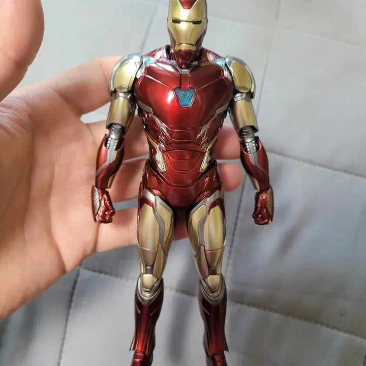 [BUNJANG] ThreeZero DLX Iron Man Mark 85 Action Figure / 쓰리제로 dlx 아이언맨 마크85 판매