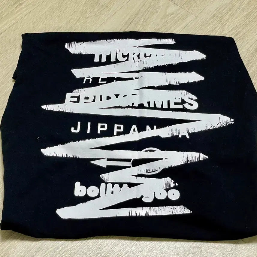 [BUNJANG] Trickster Trickle Revive Spray T-Shirt Black L / 트릭컬 리바이브 스프레이 티셔츠 블랙 L