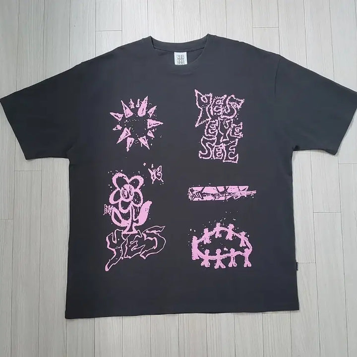 [BUNJANG] YES EYE SEE Doodling Print Short Sleeve T-Shirt / YES EYE SEE 두들 프린팅 반팔티