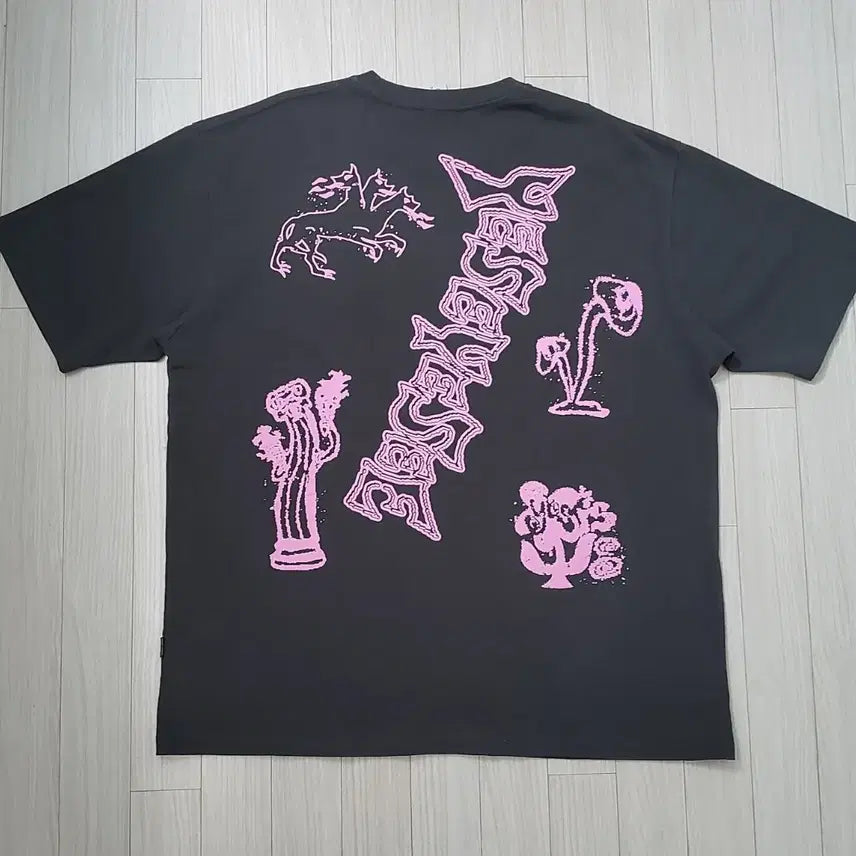 [BUNJANG] YES EYE SEE Doodling Print Short Sleeve T-Shirt / YES EYE SEE 두들 프린팅 반팔티