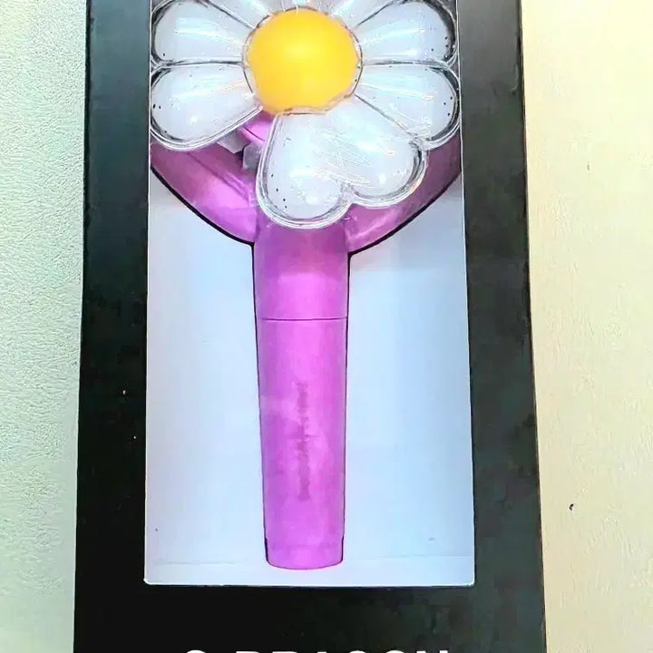 [BUNJANG] G-Dragon Official Mini Light Keyring Pink / 지드래곤 오피셜 미니 라이트 키링 핑크