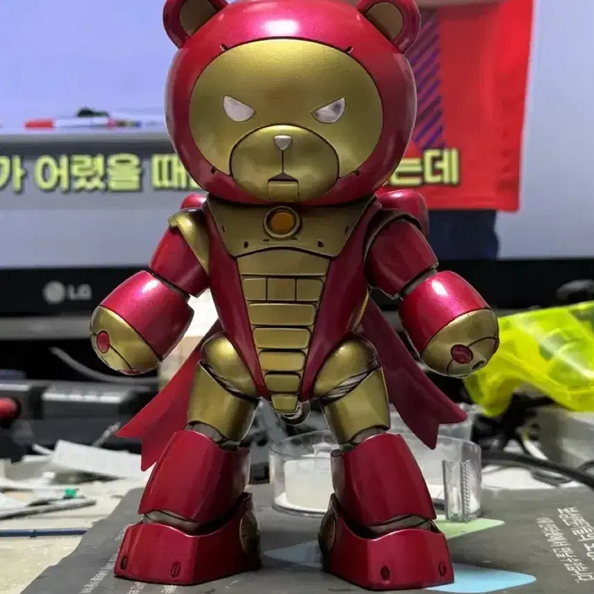 [BUNJANG] HG B.F. Bearguy Iron Man Metallic Painted Model Kit / hgbf 베앗가이 아이언맨 메탈릭도색