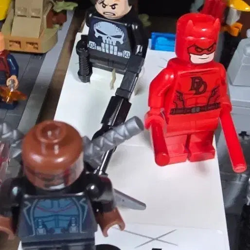 [BUNJANG] LEGO Marvel Punisher / Daredevil Minifigure / 레고 마블 퍼니셔/데어데블 미니피규어