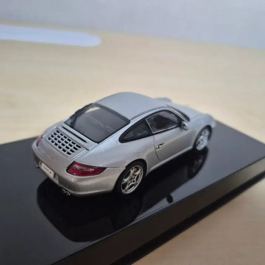 [SOLD OUT] 오토아트 43 다이캐스트 포르쉐 911 997
